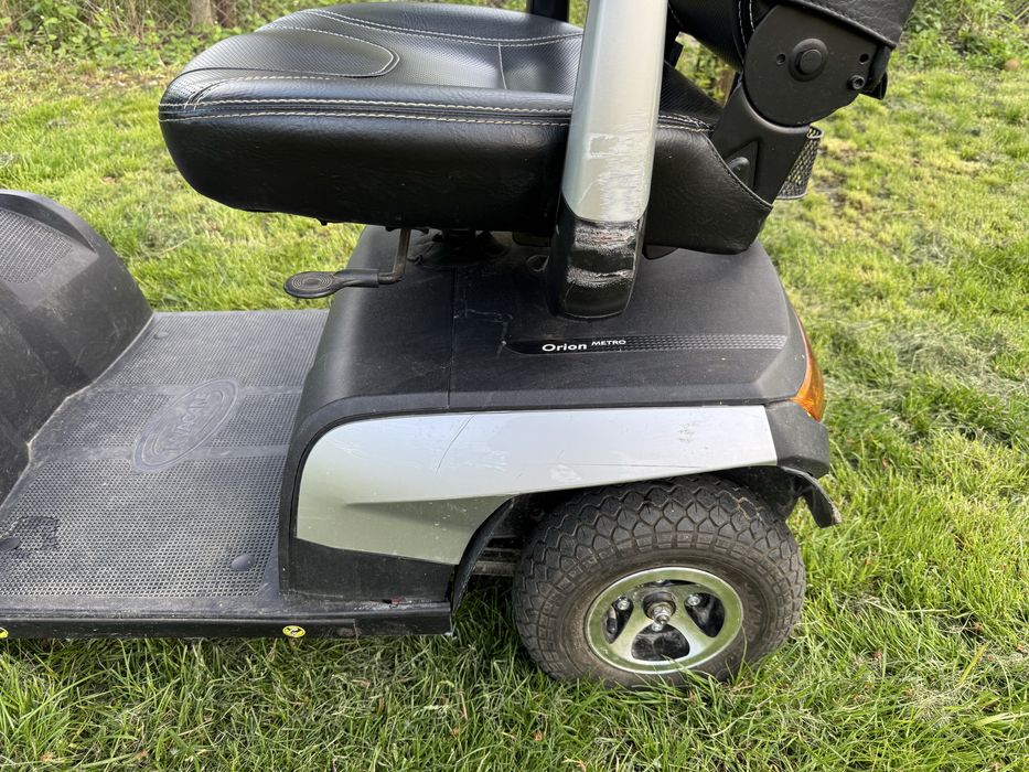 Scuter electric persoana cu handicap, dizabilitati