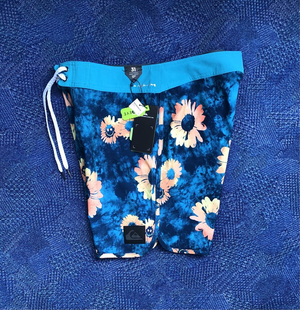 Quiksilver Highline Sprayed Daisy 17" BoardShorts ОРИГИНАЛ плажни/плув