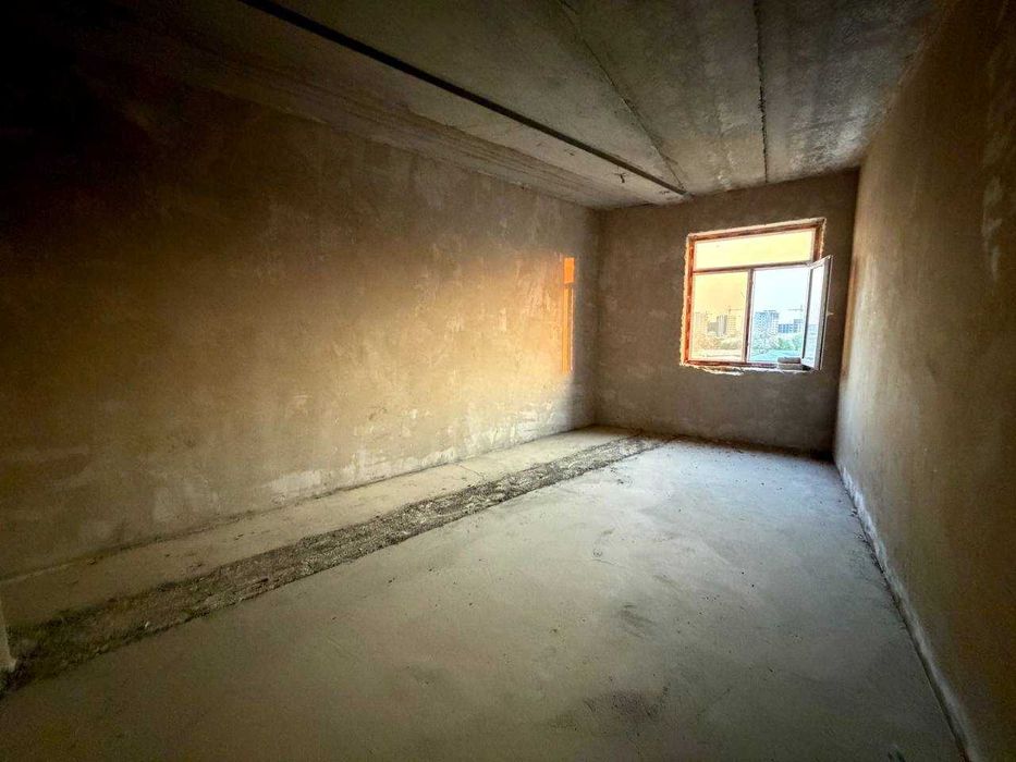 Продаётся 3х комн квартира на 4 этаже Ор-р 5 микрорайон Жомий Мелодия