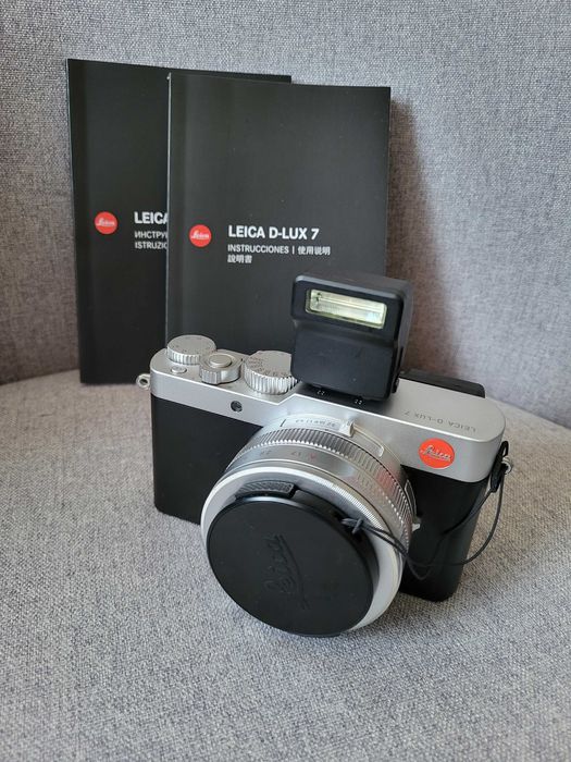 Leica D-LUX 7, Silver anodized