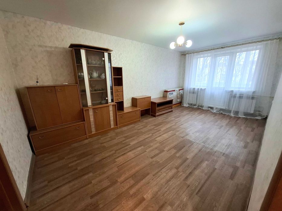 2х-комн.квартира, на 2/5 этаже, по Республики, район Лицея №9