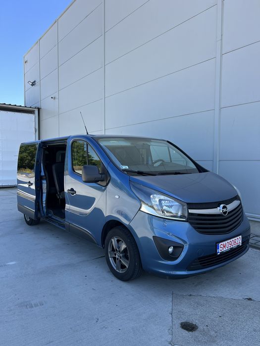 Inchirieri auto 8+1 / microbuz 9 locuri rent a car van 9 locuri