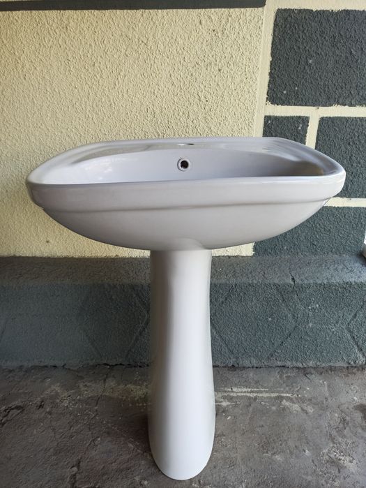 Раковина с подставкой