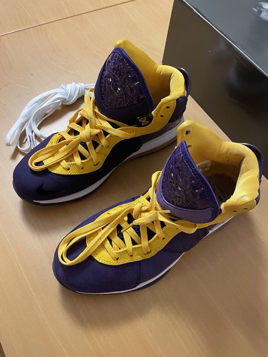 Nike LeBron 44 - 1/2