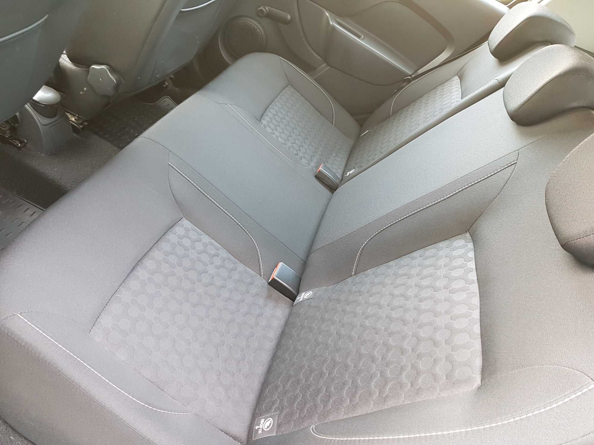 Vand Dacia Sandero 1. 2 benzina, 75 cp, clima 128400 km, an 06, 2015