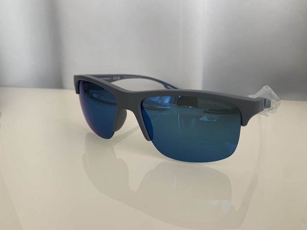 Слънчеви очила EMPORIO ARMANI EA4188U (506055)