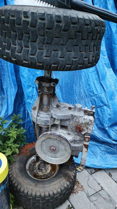 Cutii viteze hidrostatice și manuale tractorașe gazon