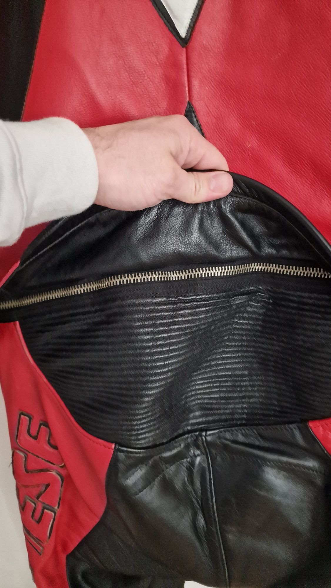 Екип Dainese, р-р 50