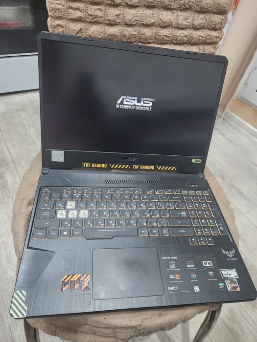 Продам игровой ноутбук Asus Tuf сумка мышка