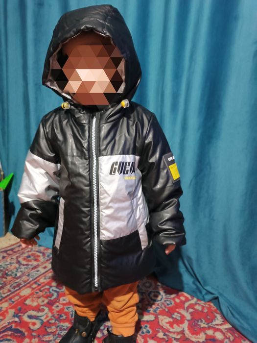 Продам новая детская курточка