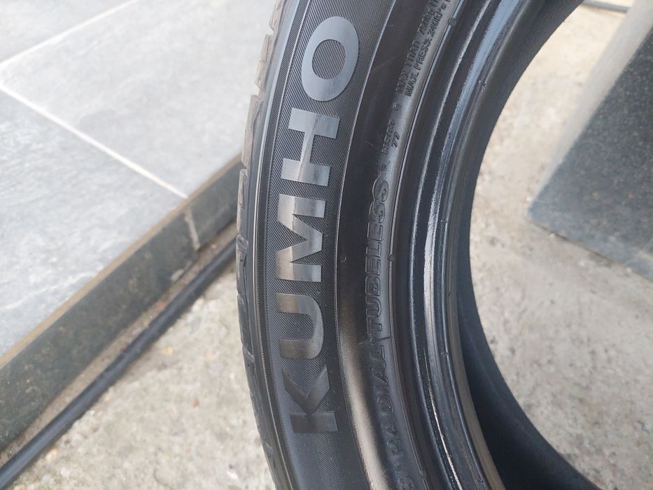 Vând cauciucuri de vara