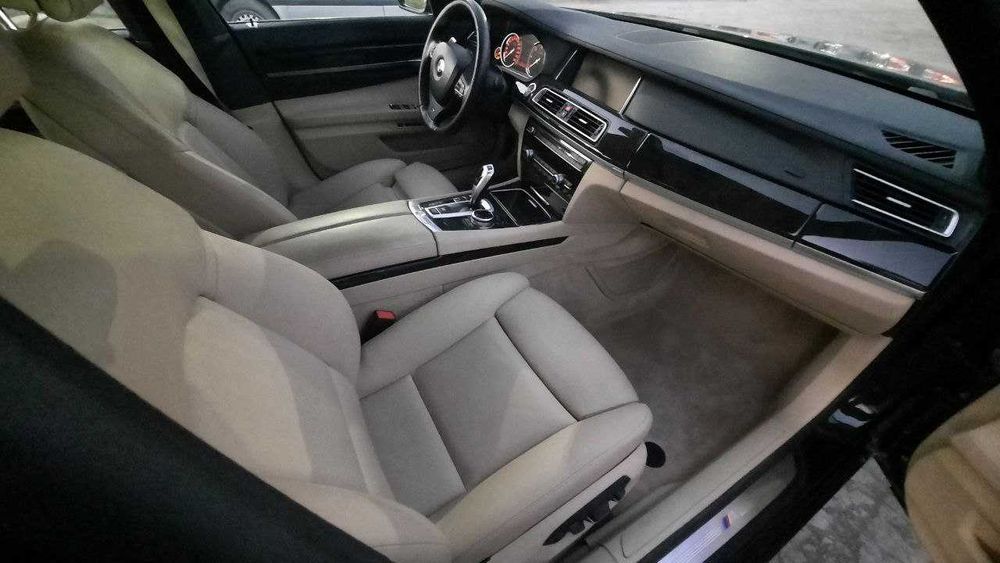 BMW 740d Sport М-пакет. Рестайлин Краска тоза 2014 йил 22 000 км юрган