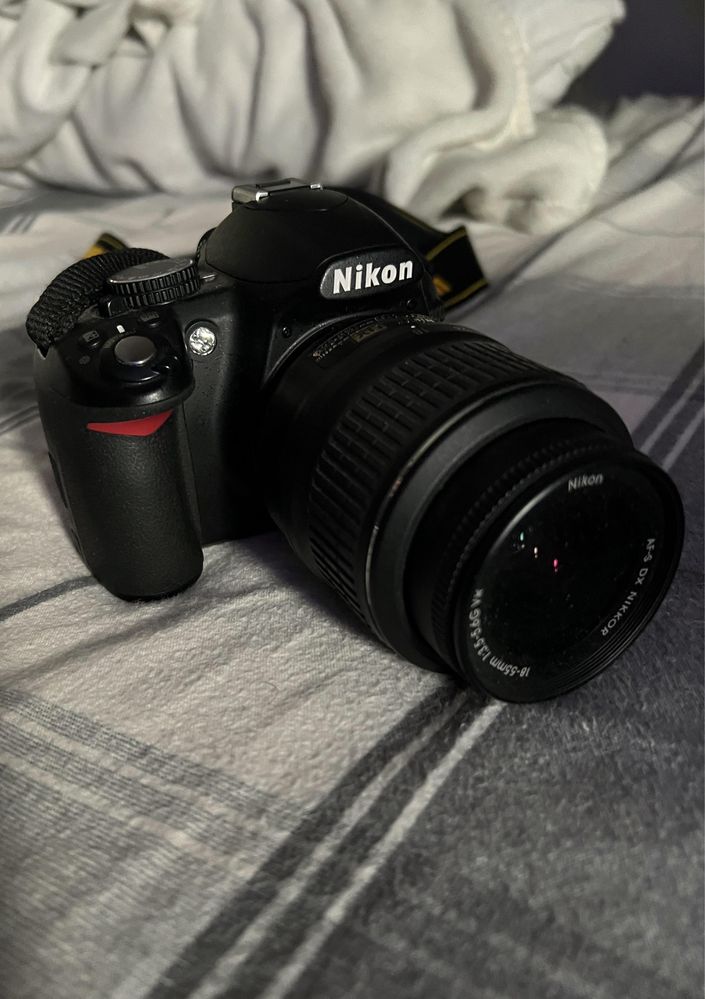 Професиональный фотоаппарат Nikon D3100