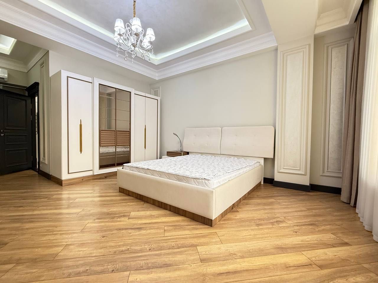 Viaport Продается 3 комнатная квартира ремонт Глинка Яккасарай