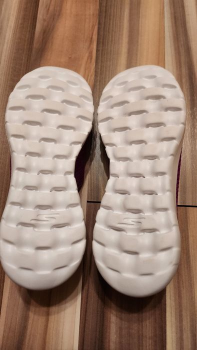 Papuci skechers goga max  violet pentru femei marimea 37