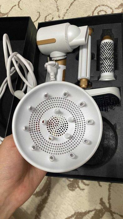 Фен щетка типа Dyson