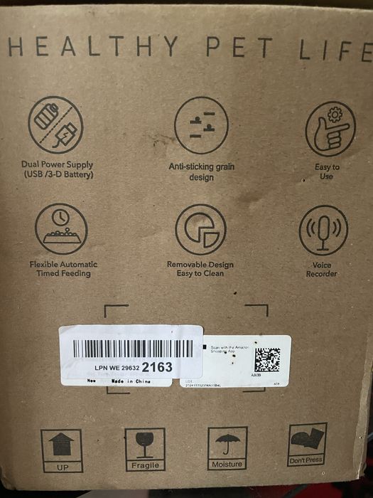 Dozator mancare pisici-caini