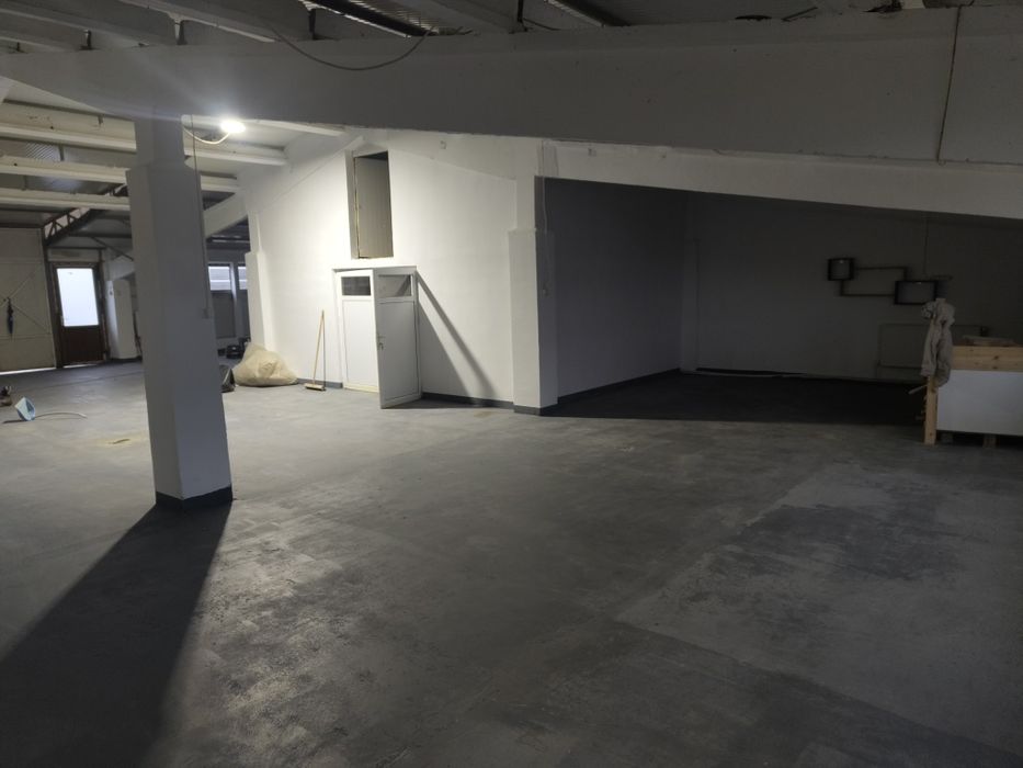 Închiriez hala Tomești 240 mp