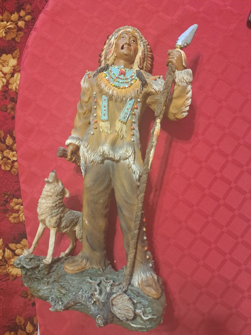 Статуетка индианец