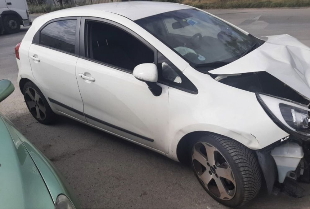 Kia rio 1.1CRDI на части