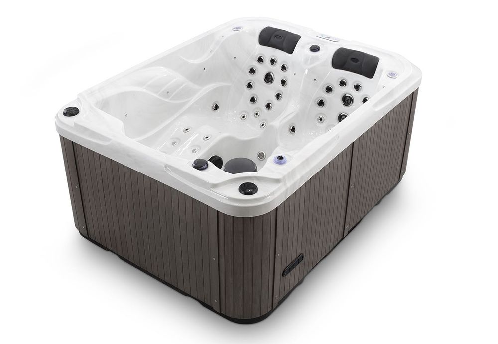 Чисто Ново Джакузи директно от завода производител с 2г гаранция