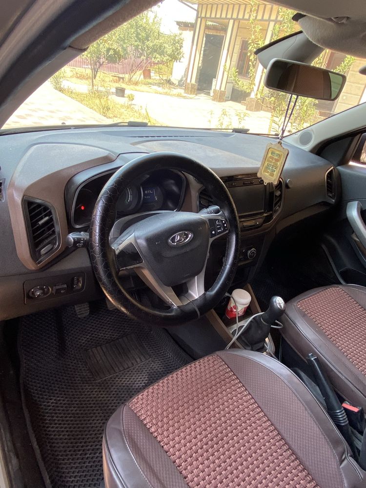 Srochna sotiladi lada 2018