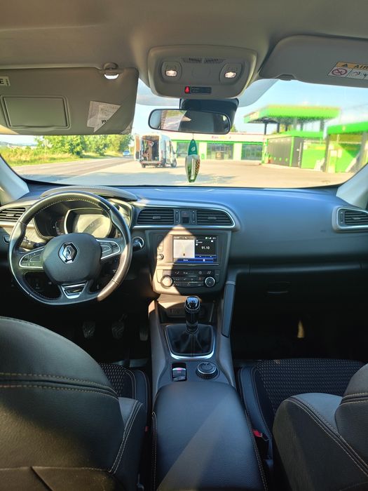 Vând sau schimb Renault kadjar