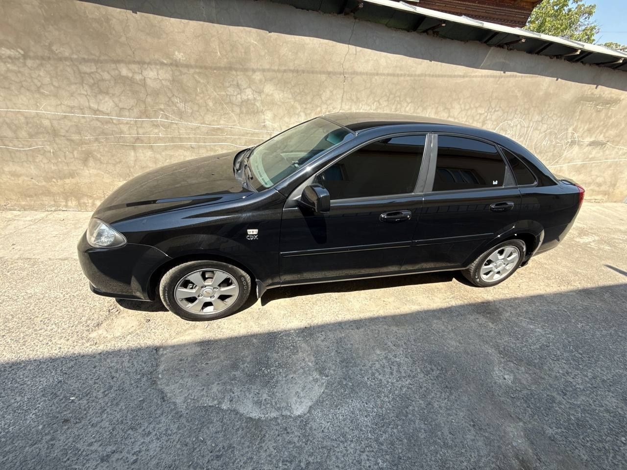 Gentra avtomat qora