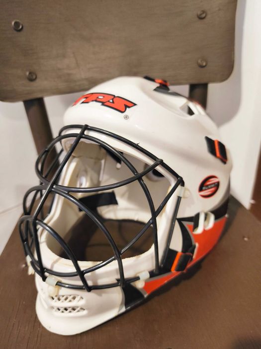 Каска за Хокей На Лед