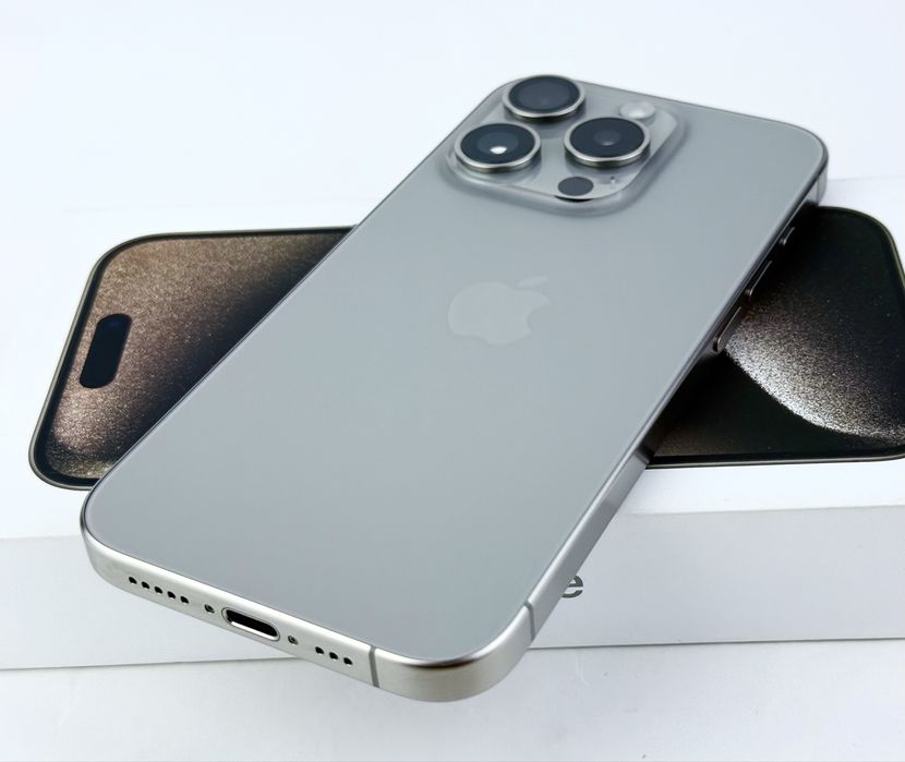 Apple iPhone 15 Pro 256GB Natural Titanium USA Перфектен! Гаранция!