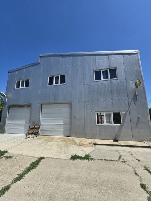 Inchiriez hala clădire birouri 300mp Iași Dancu