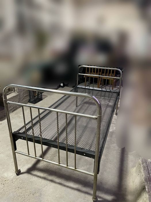 Продам хороший кроват полтора