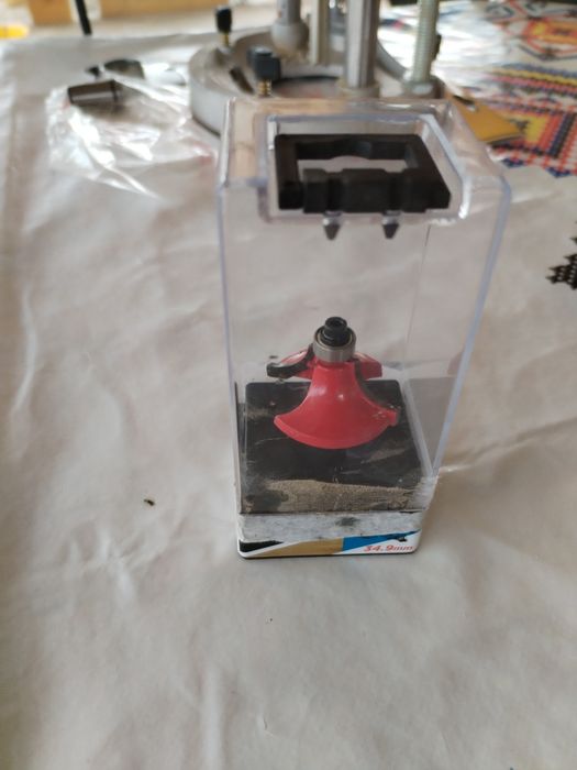 Freza lemn dewalt dw625e