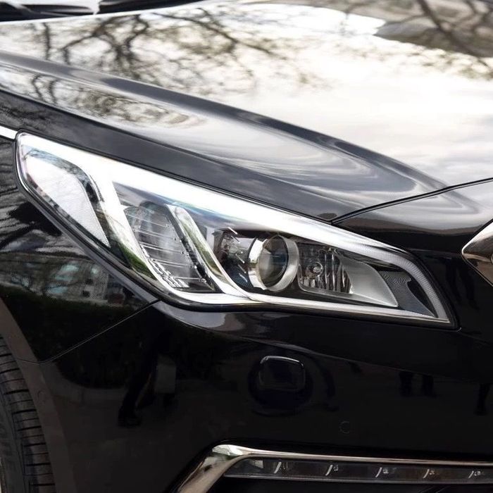 Стекла фар Hundai sonata 9 (15-18г)