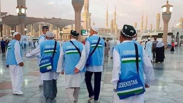 Umra ziyorati uchun sumka, nimchalar
Умра зиёрати учун нимча, сумкалар