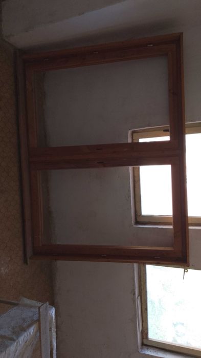 Дървена дограма нова с размери 1,40 см. височина 1,80 широчина 100 лв.