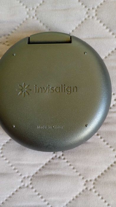 Кутия за алайнери шини