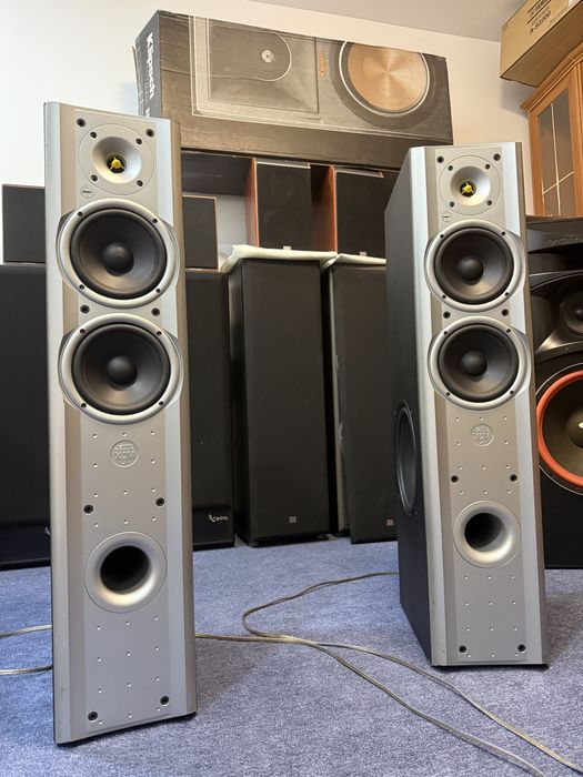 Boxe Jamo X3M 10,280wMuzical/200 RMS/Difz De Bas De 10”(25cm)Lateral