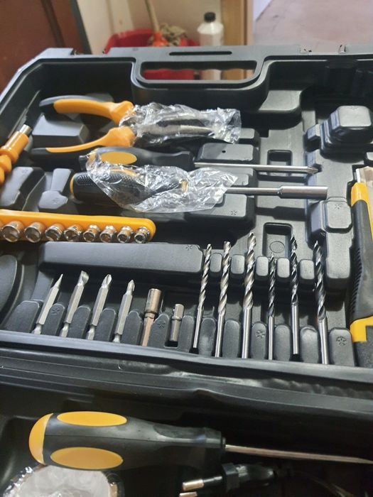 Rotopercutor cu 2 acumulatori