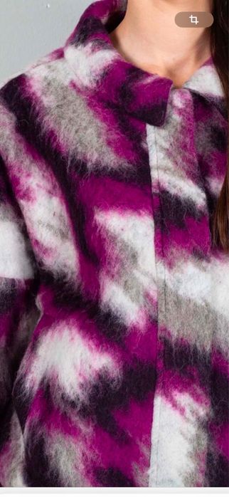 Jacheta Comma noua cu etichete