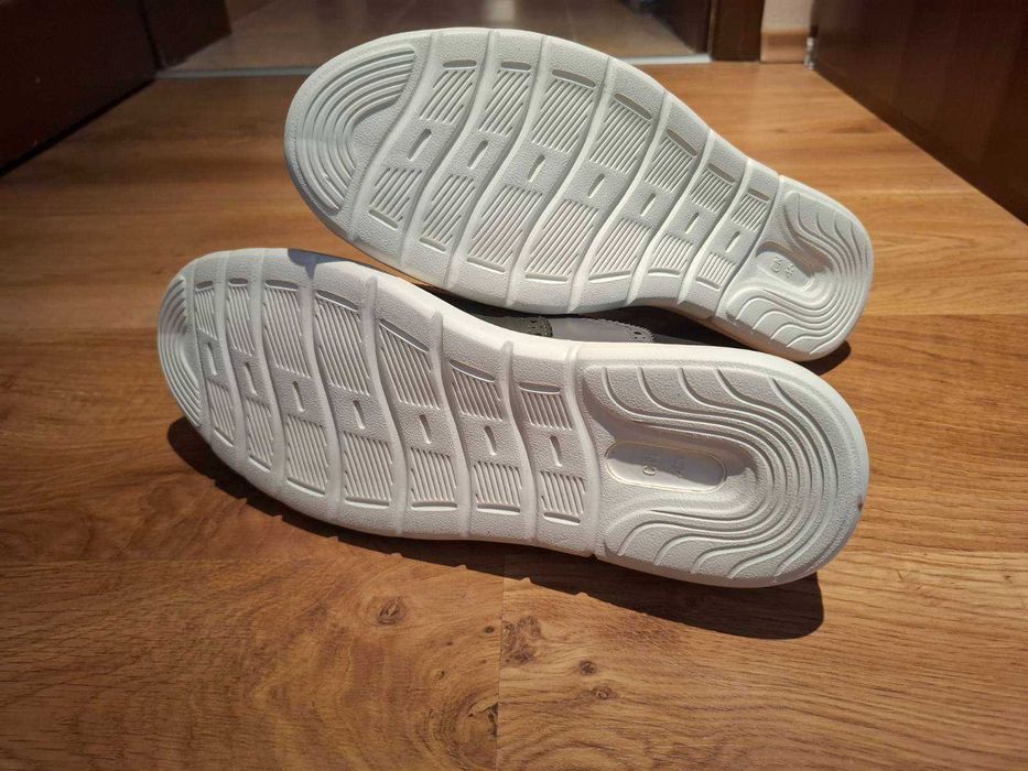 Мъжки обувки номер 44