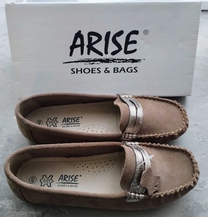 Нови дамски обувки естествена кожа