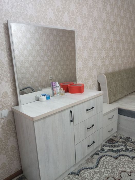 Yotoqhona mebeli sotiladi