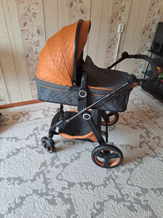 Продам коляску 2 в 1