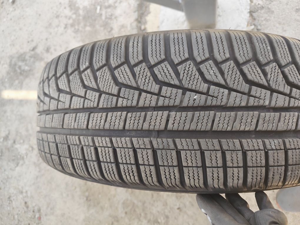 KIA лети джанти със зимни гуми 235/65R17 Hankook