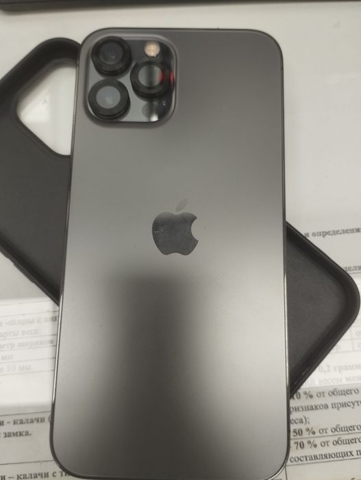 Продам Айфон 12 про макс