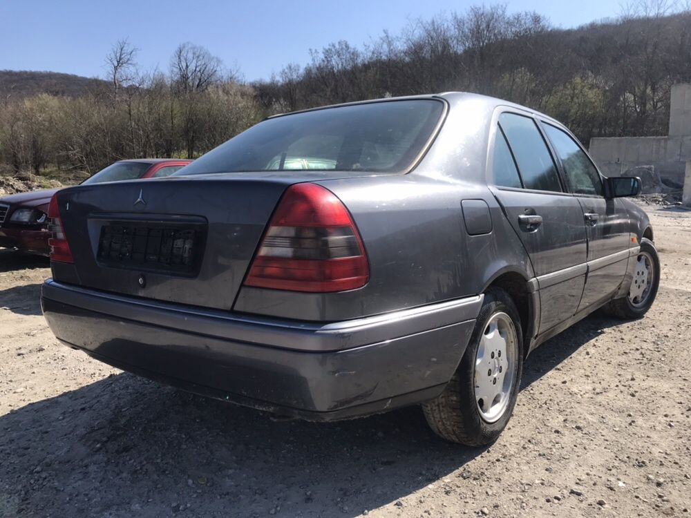 Mercedes w202 C180 1998 НА ЧАСТИ