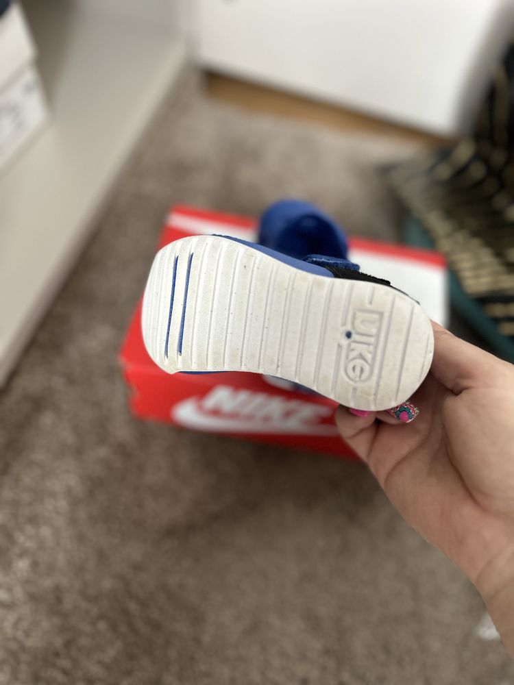 Сандали Nike за бебе 21 номер