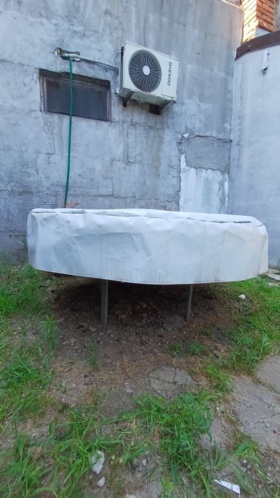 Grătar fier forjar lucrat manual, cu masă și husă