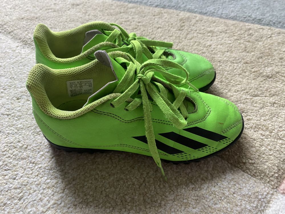 Детски Футболни обувки стоножки Adidas 32